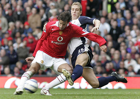 广大球迷充 广大球迷充